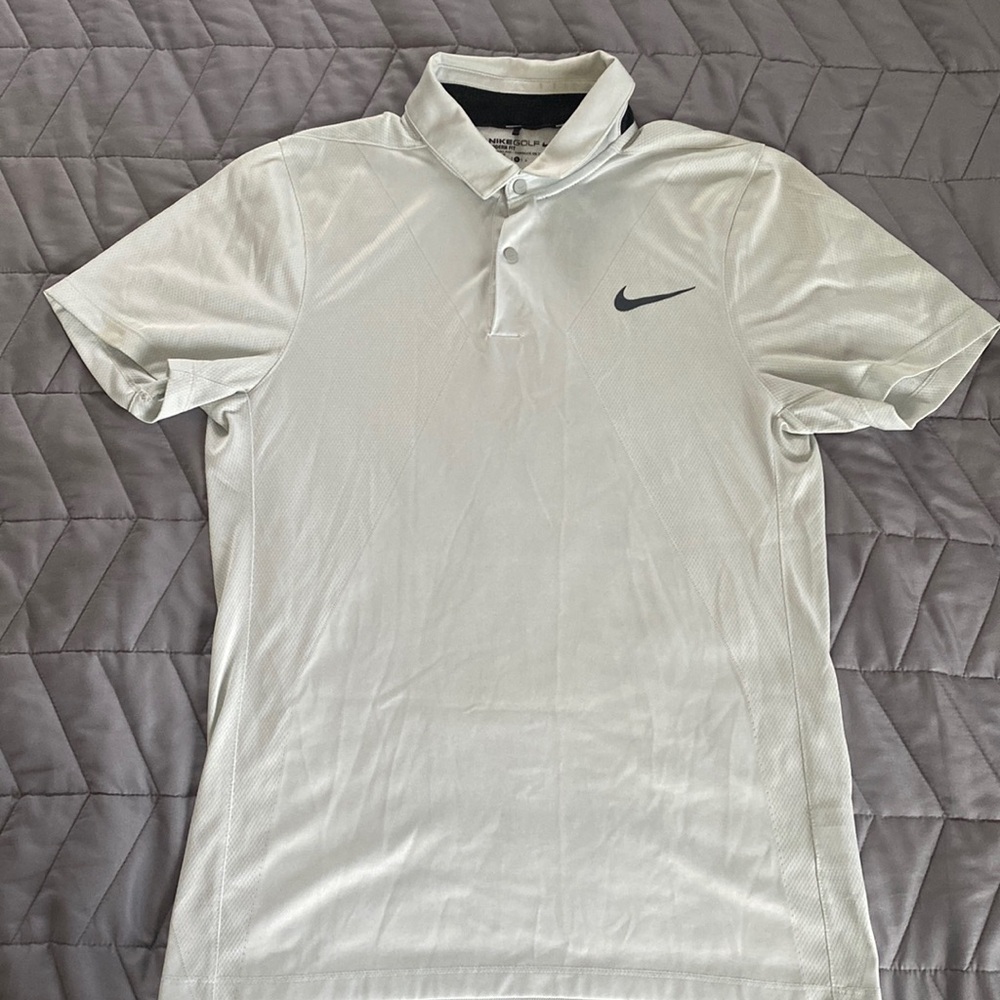 Men’s Nike golf shirt